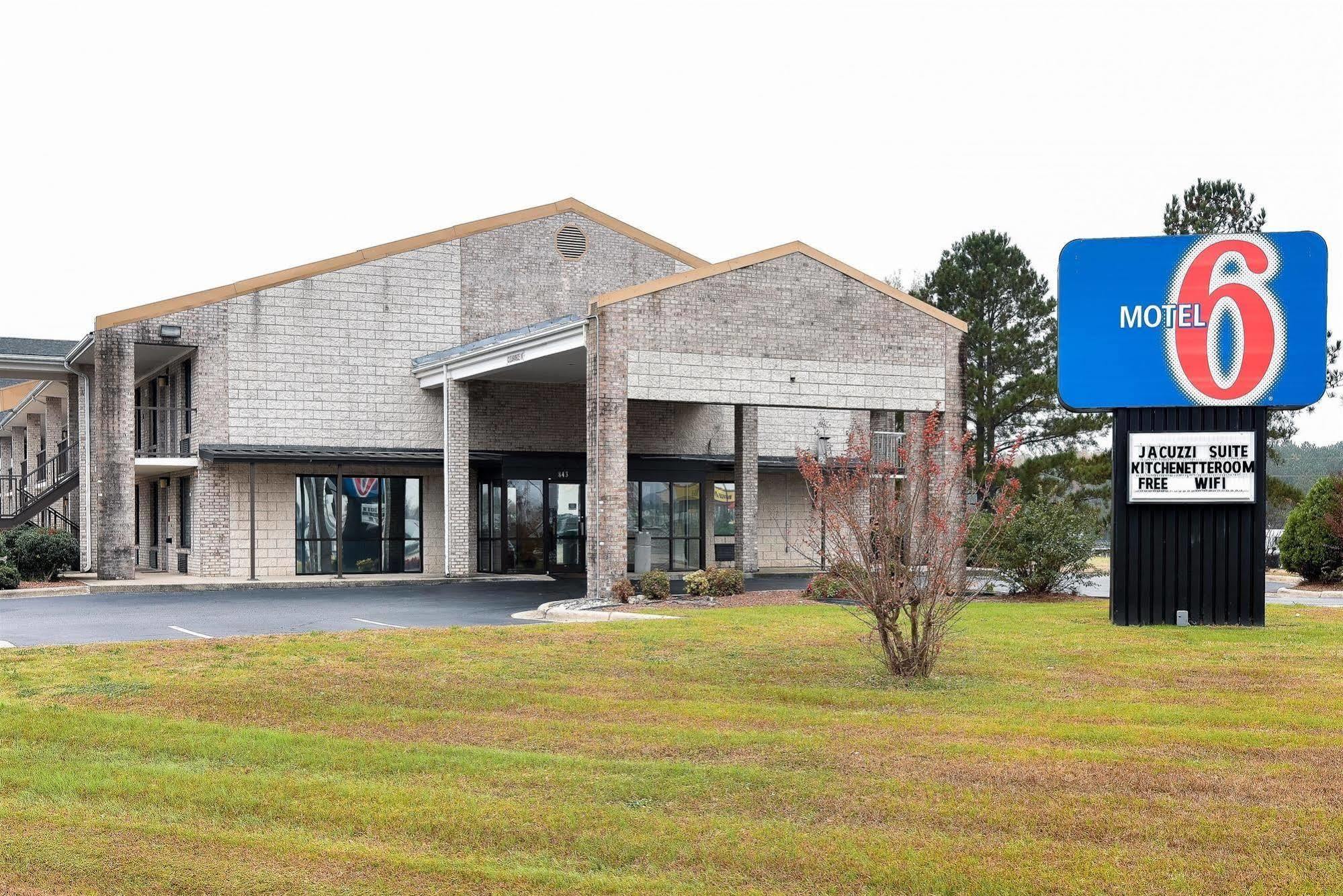 Motel 6-Kenly, Nc Exterior foto